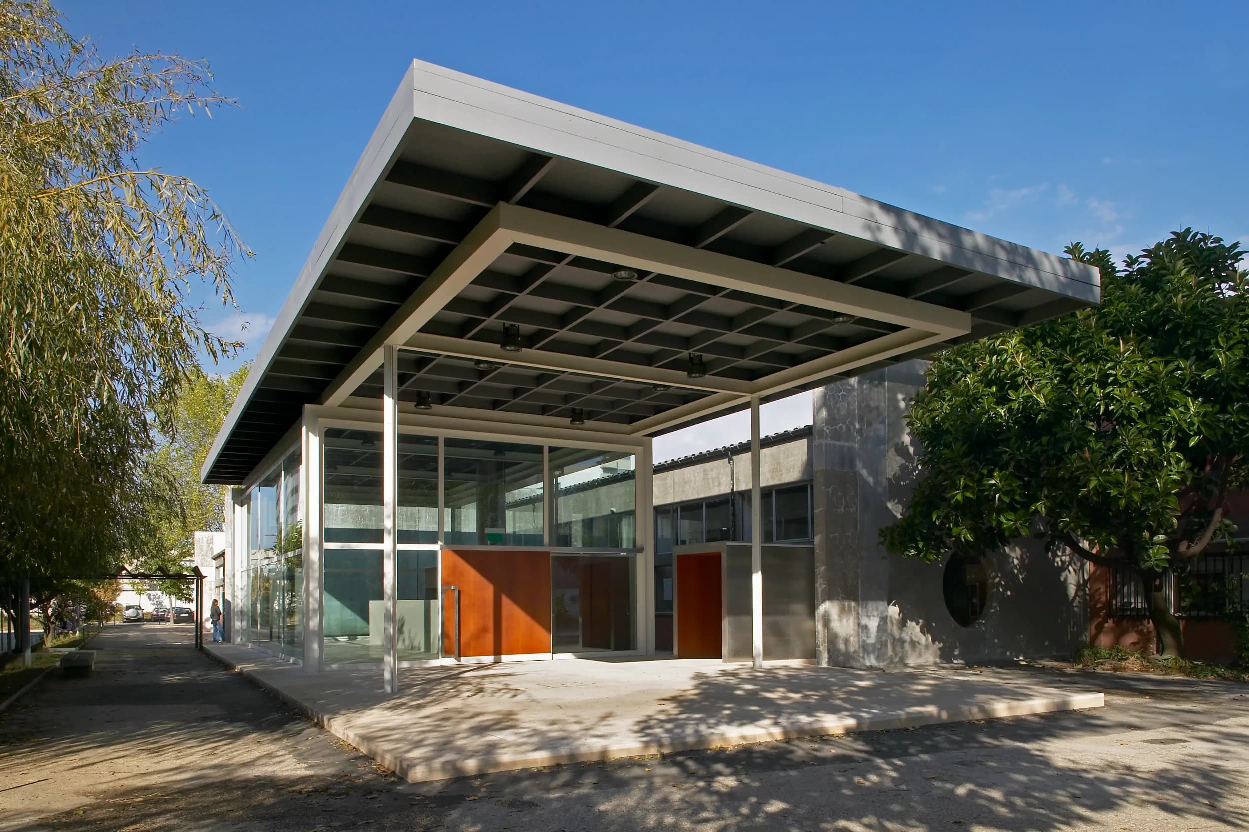 Escola Fontes Pereira de Melo - Bar e Lobby